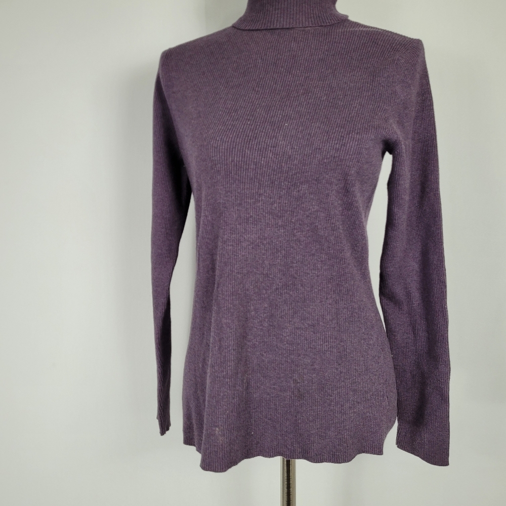 Eddie bauer vintage Purple turtleneck Size Large